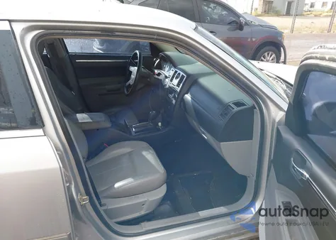 2006 Chrysler 300 Touring z USA, uszkodzony, nr VIN 2C3KA53G86H242782